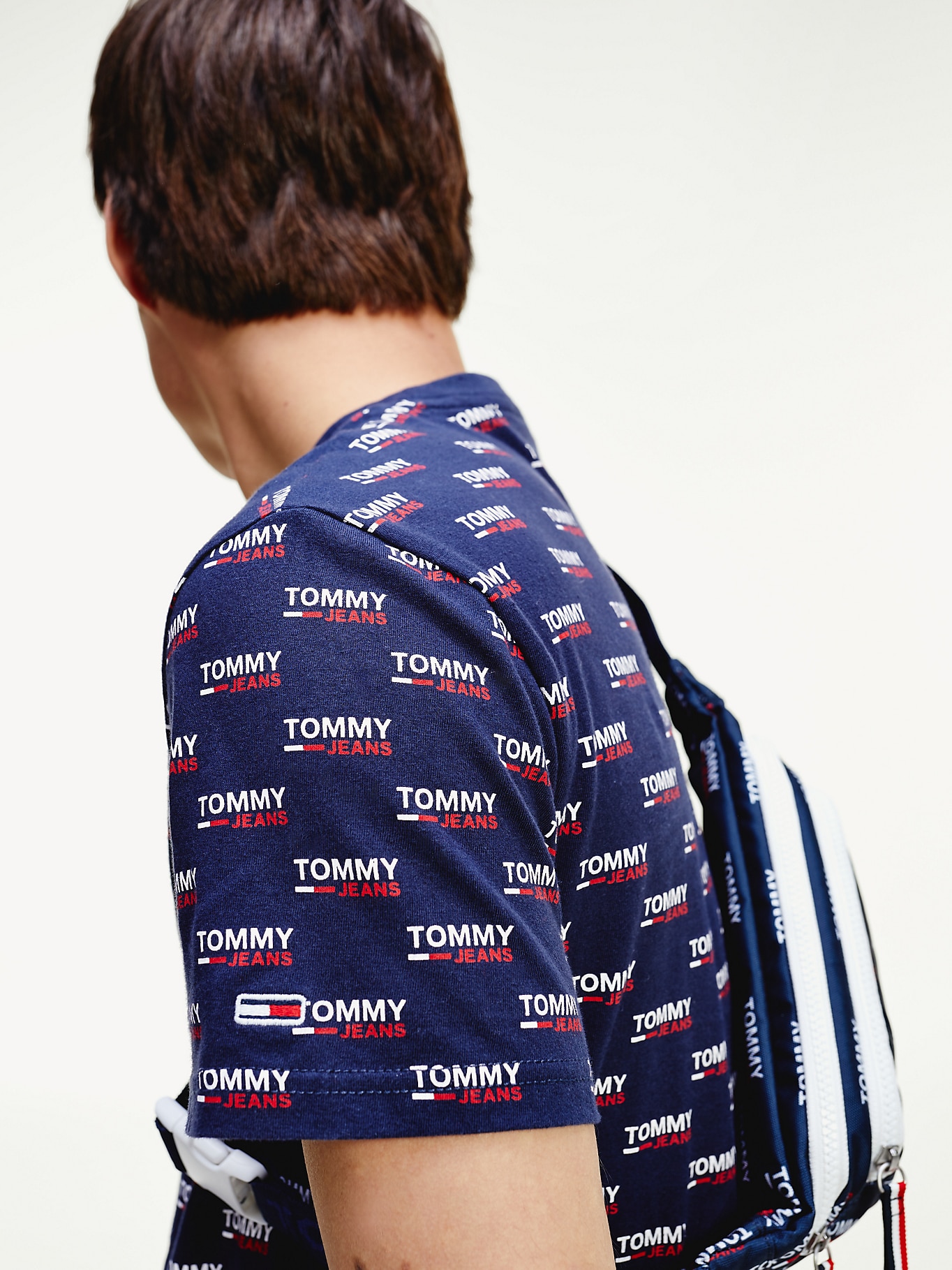 DM0DM07839_C87_alternate3